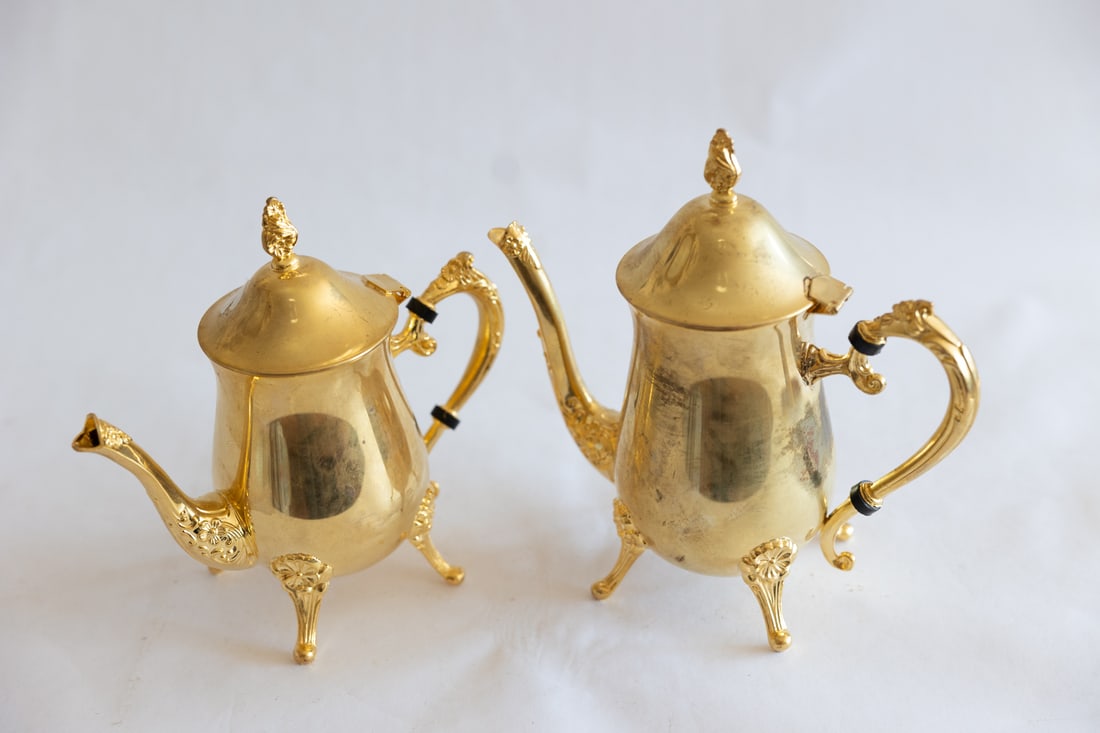 Gold Tea Kettles (1 of 2)