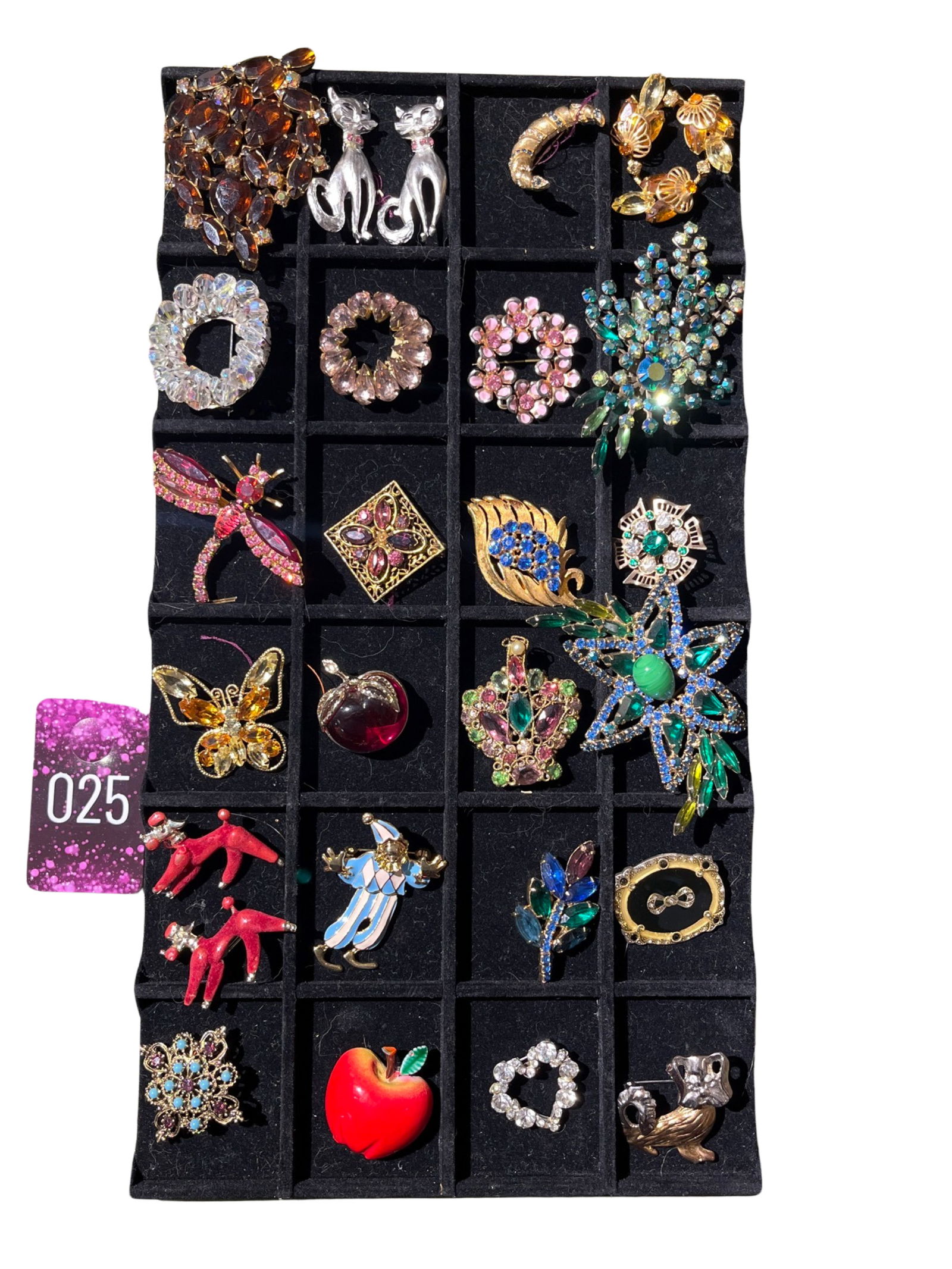 Vintage Costume Jewelry Lot 26 pcs (1 of 5)