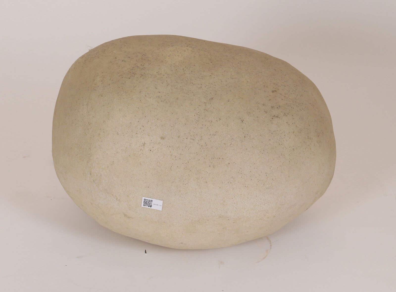 Lampe "Doria" - Atelier A. CAZENAVE: Doria" lamp - Atelier A. CAZENAVE Rock lamp "Doria" model in fiberglass and marble powder circa 1970 Condition as used Dimensions: H: 38; W: 54 cm