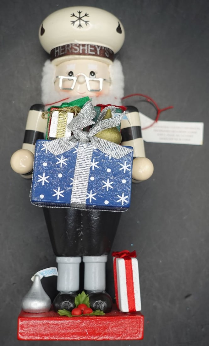 7" Vintage Hershey's Wooden Nutcracker (1 of 2)