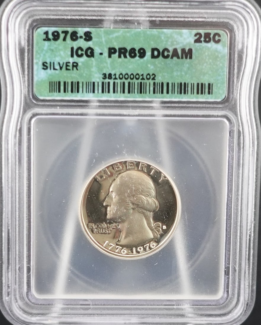 (2) 1776-1976 Bicentennial Silver Quarter: (2) 1776-1976 Bicentennial Silver Quarter Low Estimate: 20.00 High Estimate: 30.00