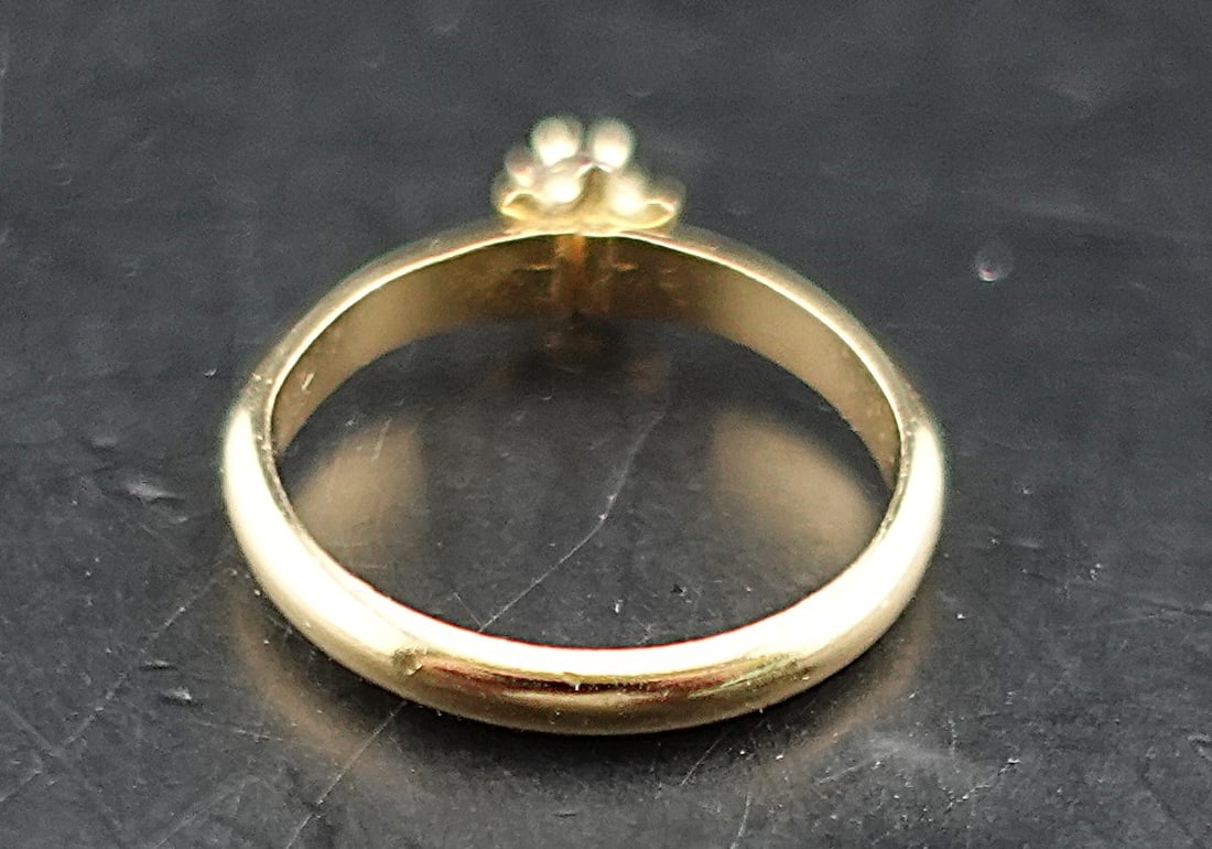 14K Gold Ladies Burmese Ruby Ring (1 of 4)