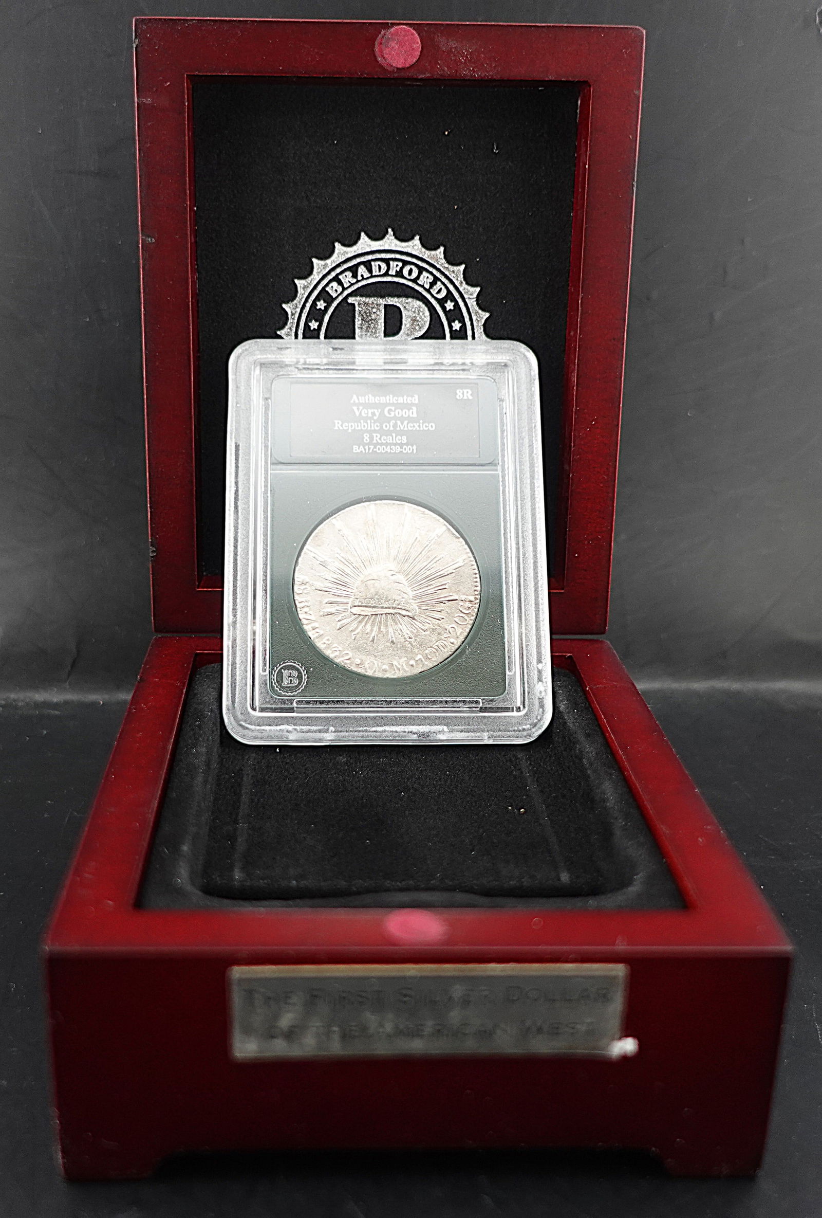 1832 8 Reals Silver Coin - 2