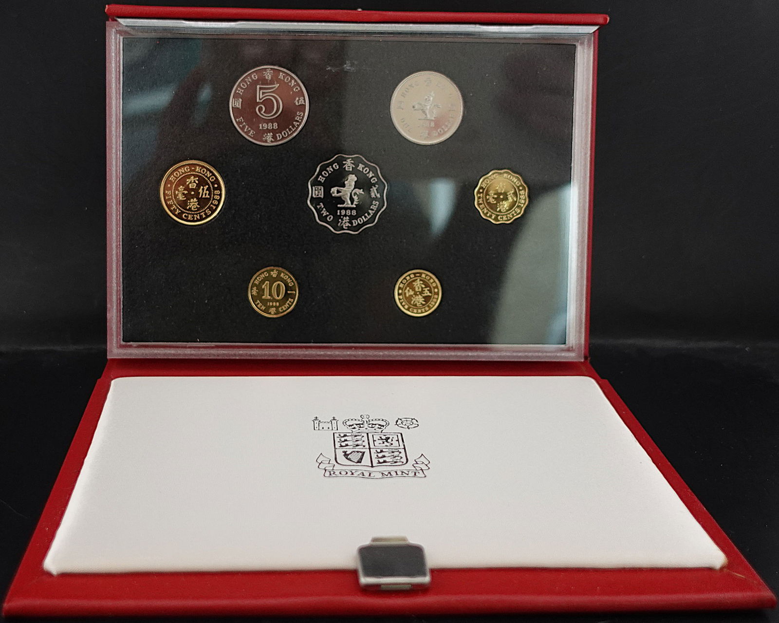 1988 Hong Kong Proof Coin Set: This is a Beautiful Coin Set! High Estimate: 300Low Estimate: 250