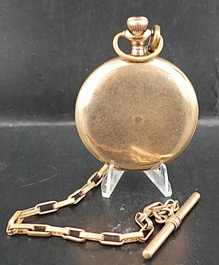 1910 Elgin 15 Jewel Pocket Watch: This watch works and is in Excellent Shape! Low Estimate: 200.00High Estimate: 400.00