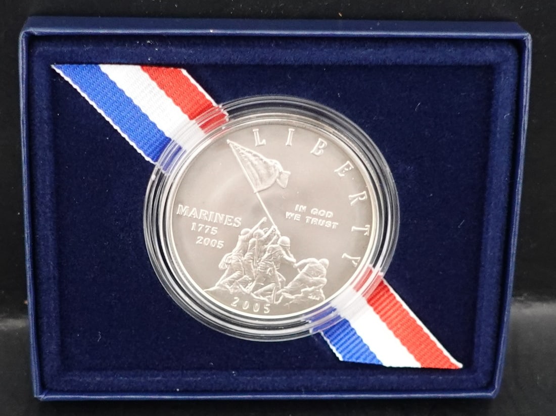 2005 Marine Corps 230th Anniversary Commemorative Coin: Excellent Coin! Low Estimate: 90High Estimate: 110