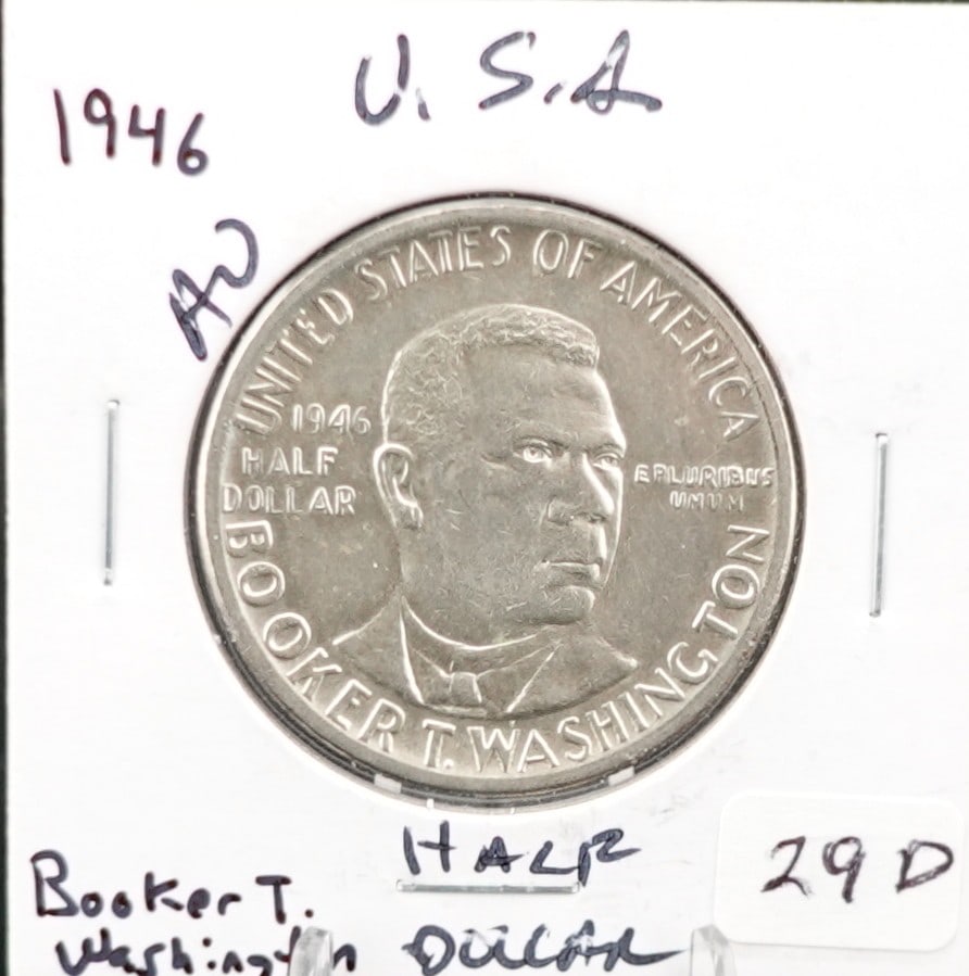 1946 Booker T. Washington Half Dollar: This is AU/BU! 90% Silver Low Estimate: 50High Estimate: 70