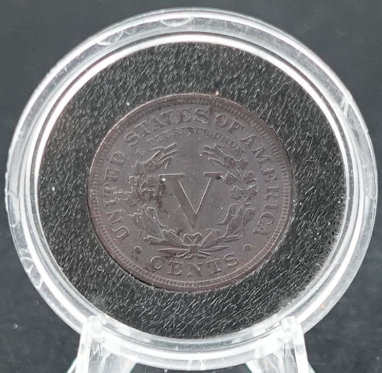 1910 V Nickel - 2