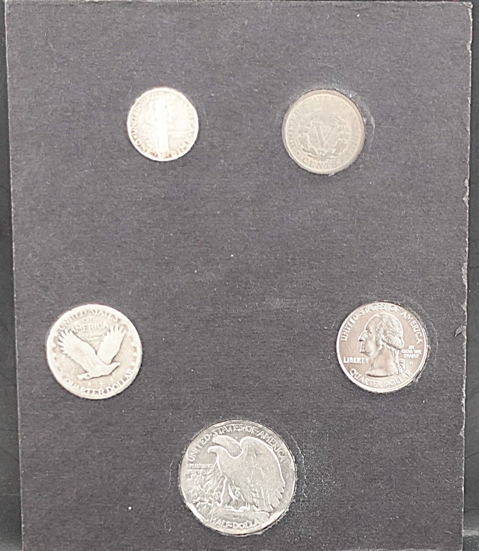 First Commemorative Mint Set - 3
