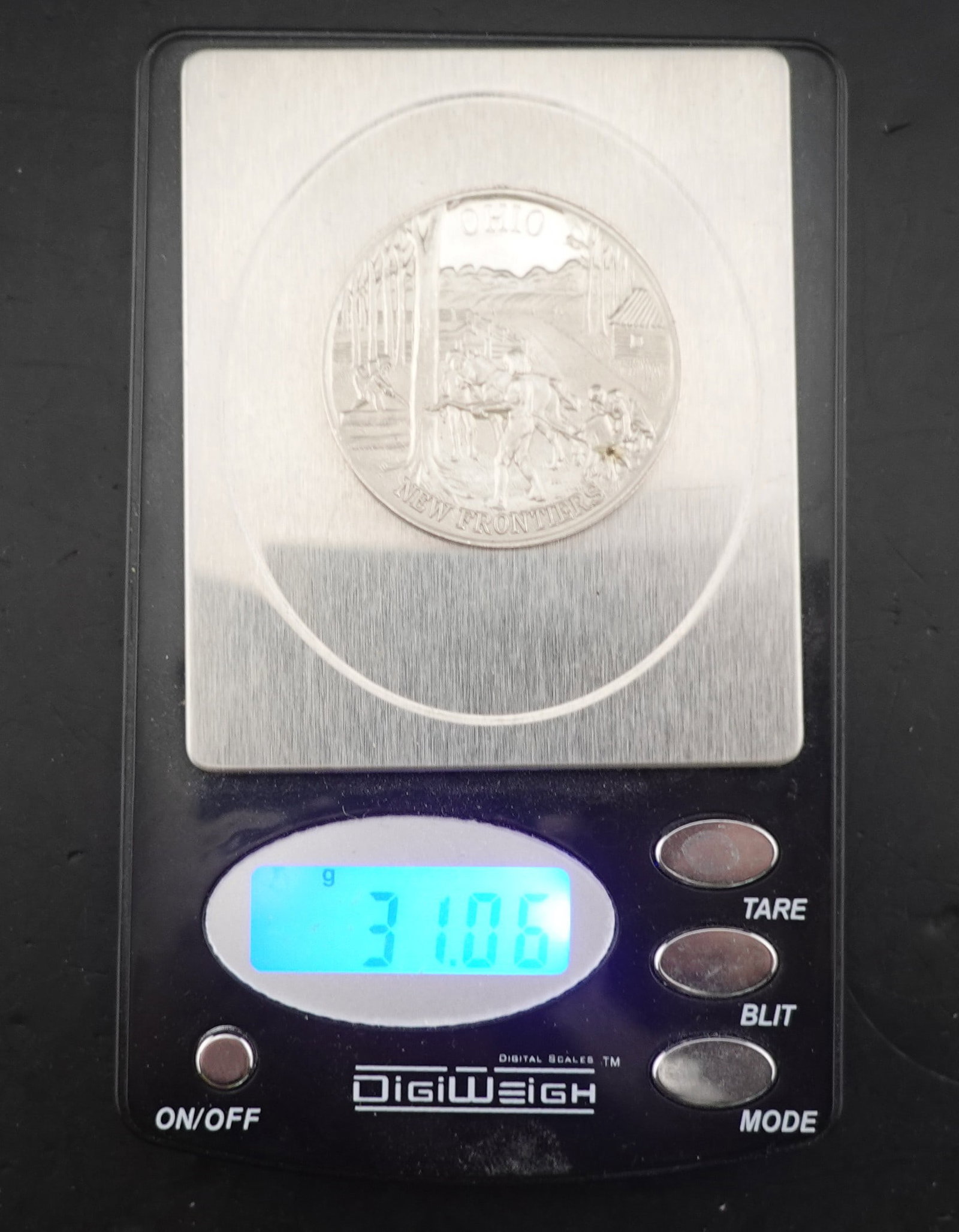 1974 Kansas Governor Bicentennial 1oz Silver Medallion: This is 1oz of .925 Silver! Great Coin! Low Estimate: 90 High Estimate: 110