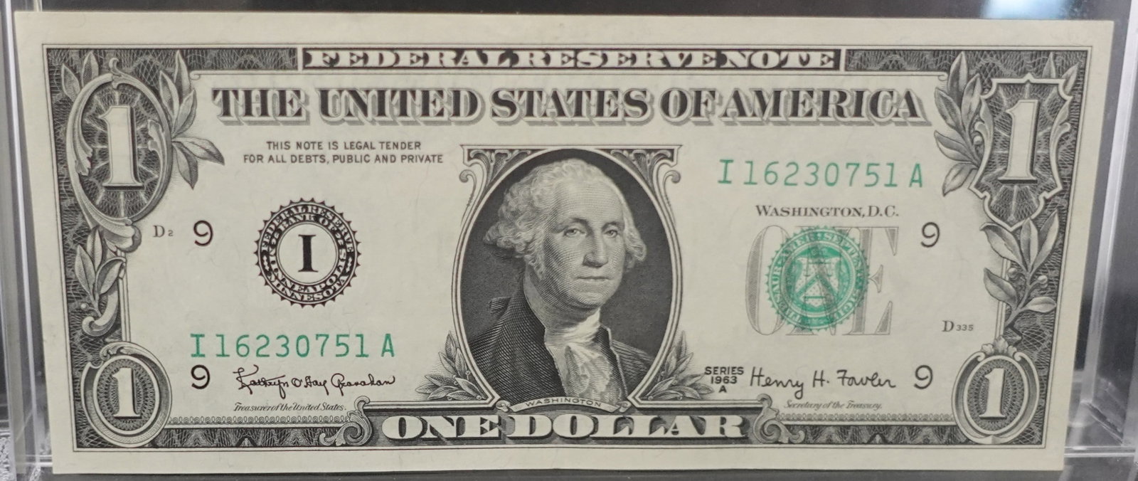 (2) 1963 A $1 Notes: These are Sequential in Number! They are Crisp and Clean! SN 751 and 752 High Estimate: 30 Low Estimate: 20