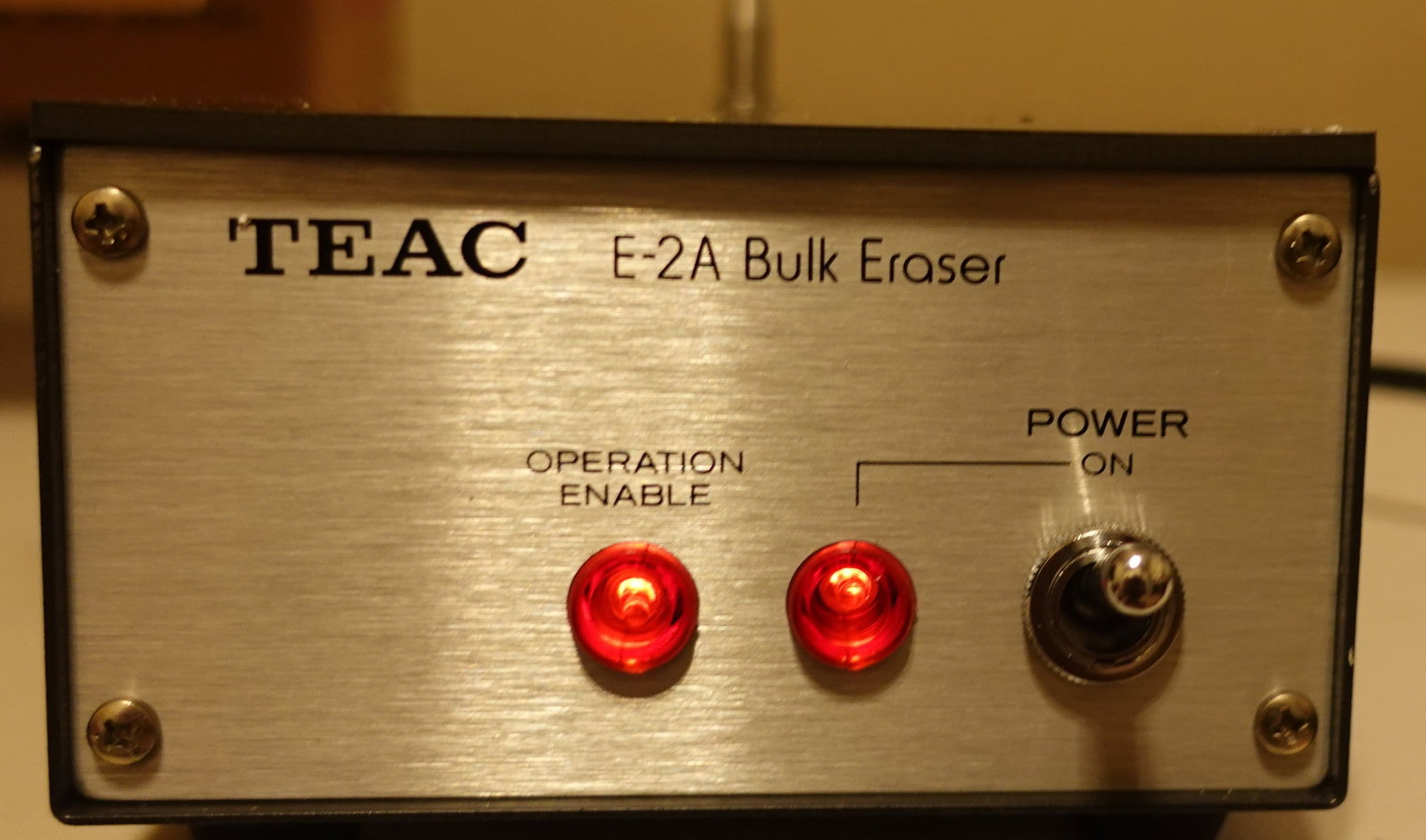Teac E-2A Bulk Eraser - 3