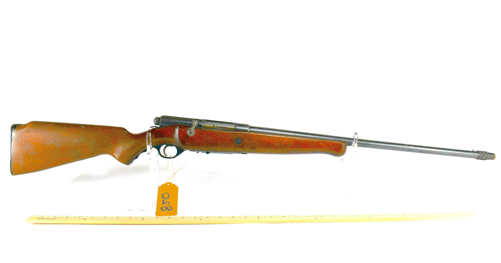 OF Mossberg & Sons Inc. 20 Gauge Shotgun: Model 185D 20 gauge 2 3/4" New Haven, Connecticut FIREARMS NOTICE: Wyatt and Son Auctions will process all firearm transfers in strict accordance with all Federal, State, and Local laws