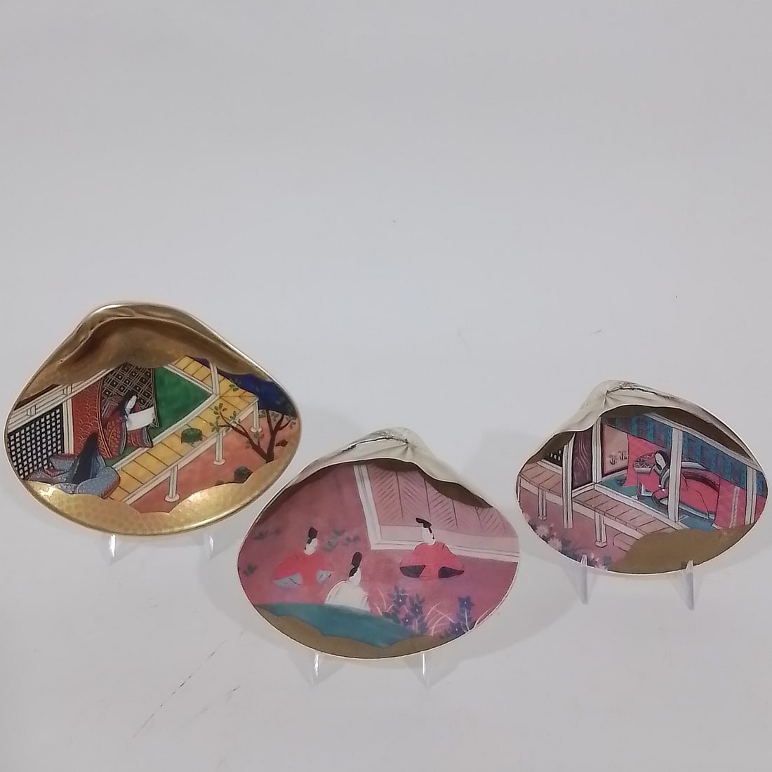 Two Japanese Hand Painted Shells (1 of 2)