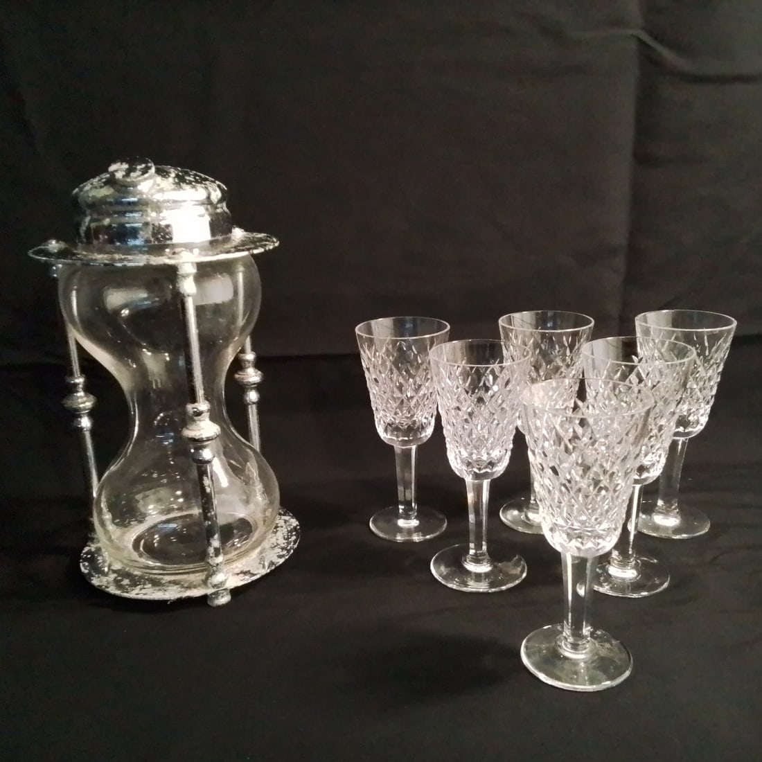 Vintage Maxwell Phillip Co. Hourglass Cocktail Shaker (1 of 3)