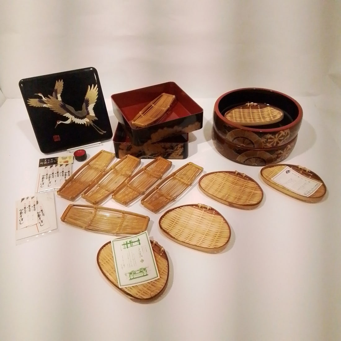 Japanese Plastic Lacquer Style Boxes and Bowls (1 of 3)