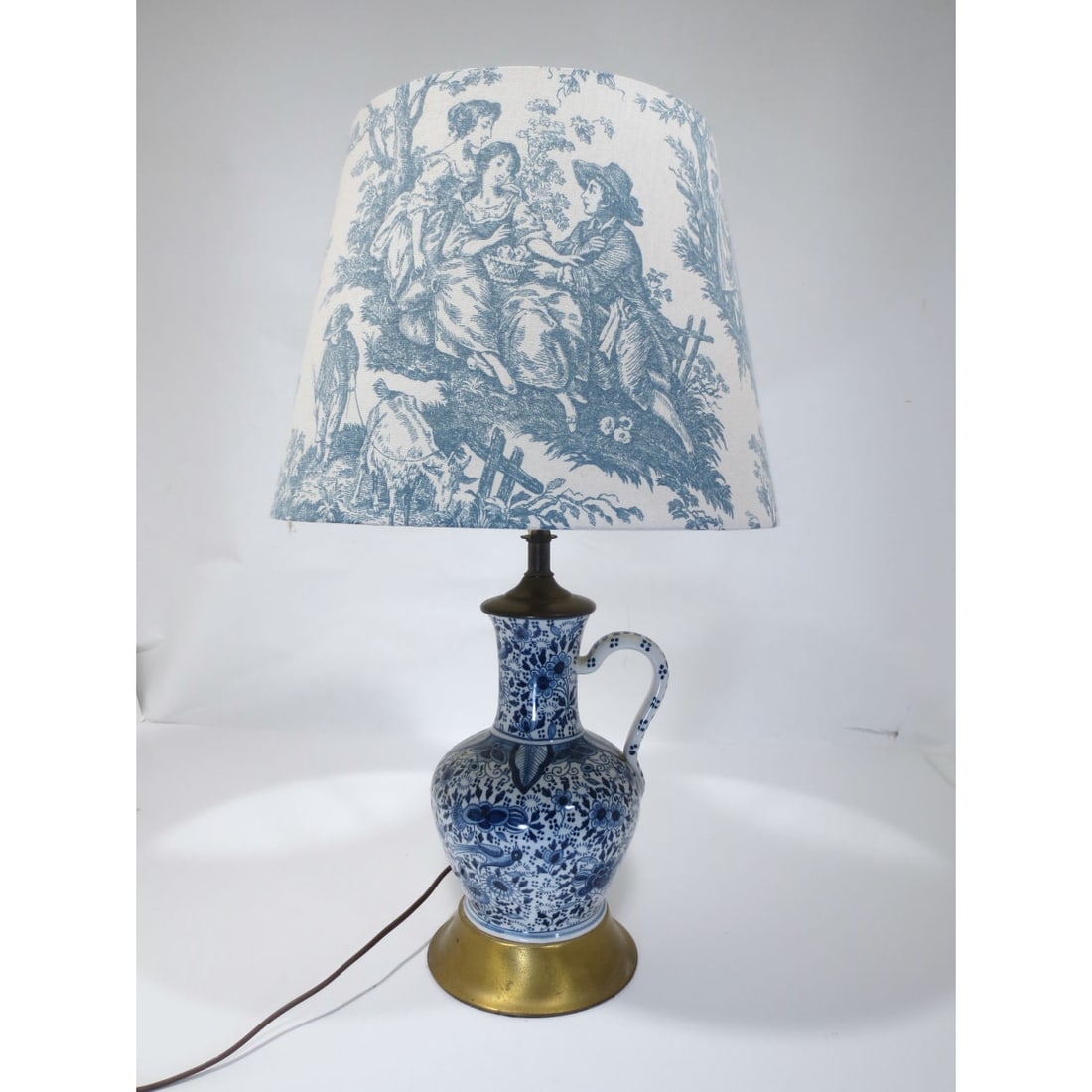 Delft Painted Porcelain Jug Table Lamp (1 of 3)