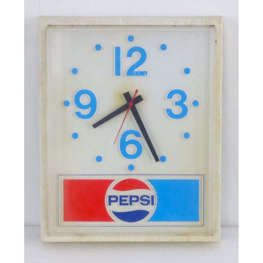 Vintage Illuminated Pepsi Advertisement Wall Clock (1 of 3)