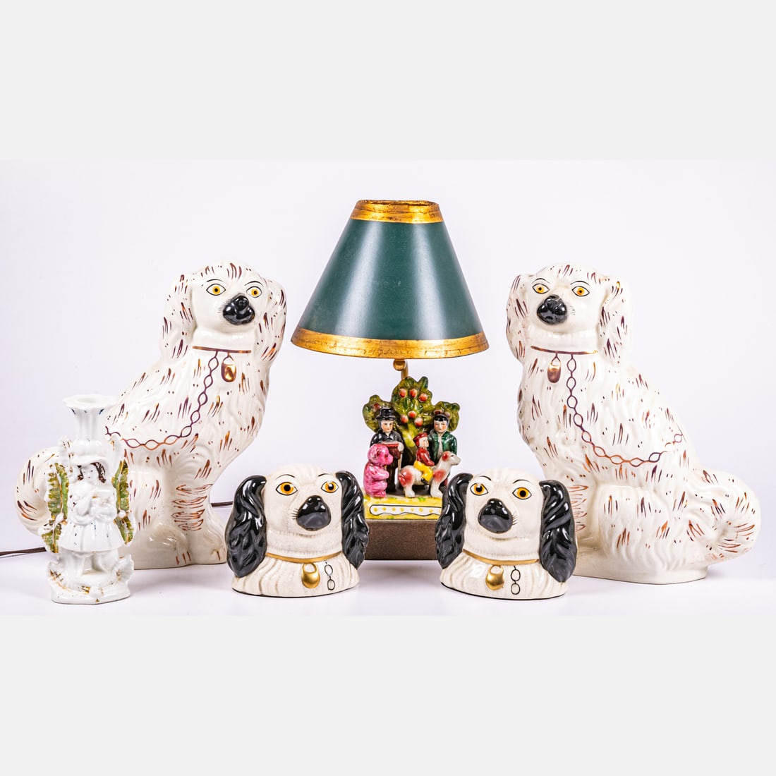 Porcelain Decorative Items (1 of 8)