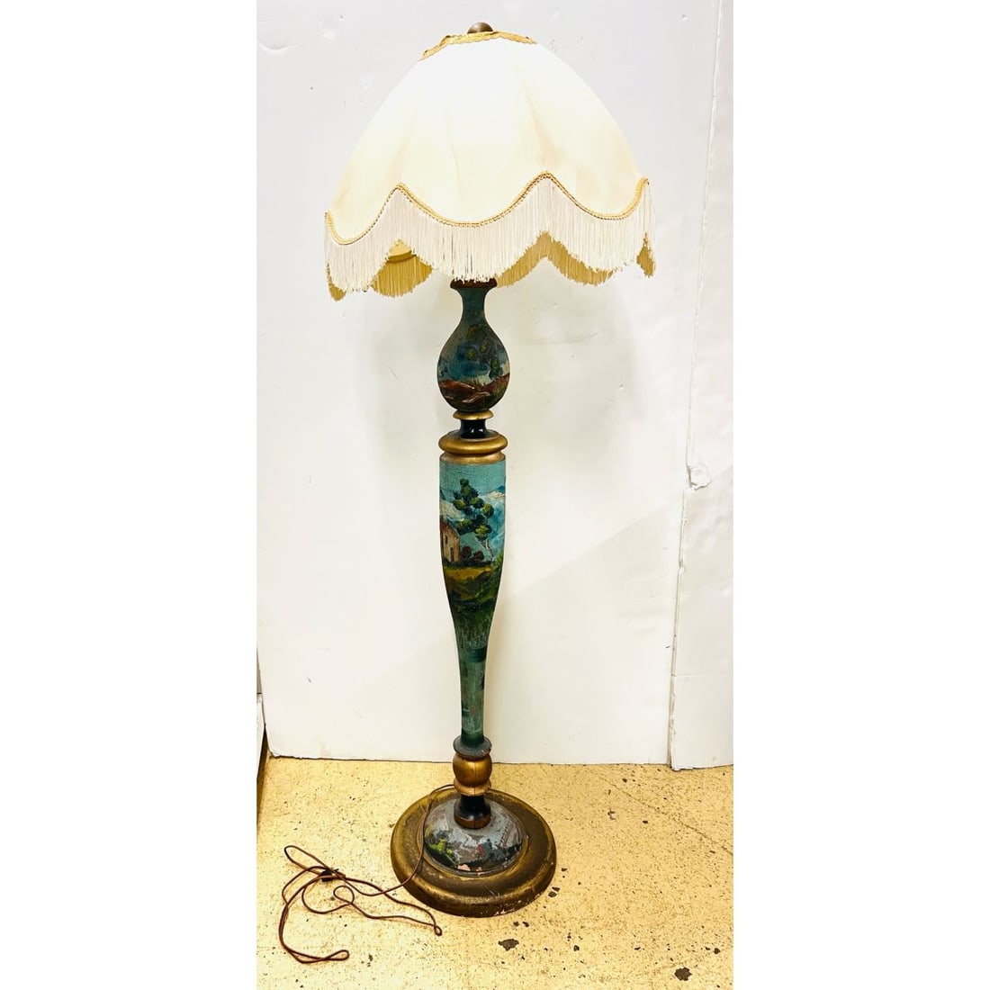 Wood Floor Lamp with Microbead Decoration (1 of 7)