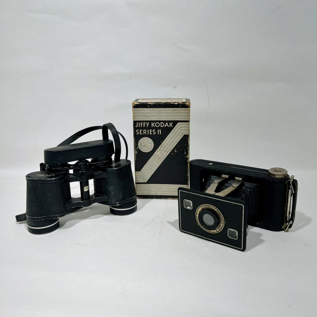Jiffy Kodak Series II Camera and Sears Binoculars (1 of 8)