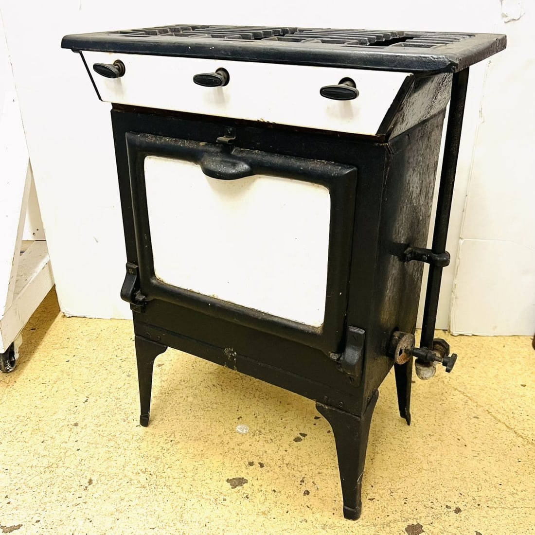 Wrought Metal and Enamel Stove (1 of 9)