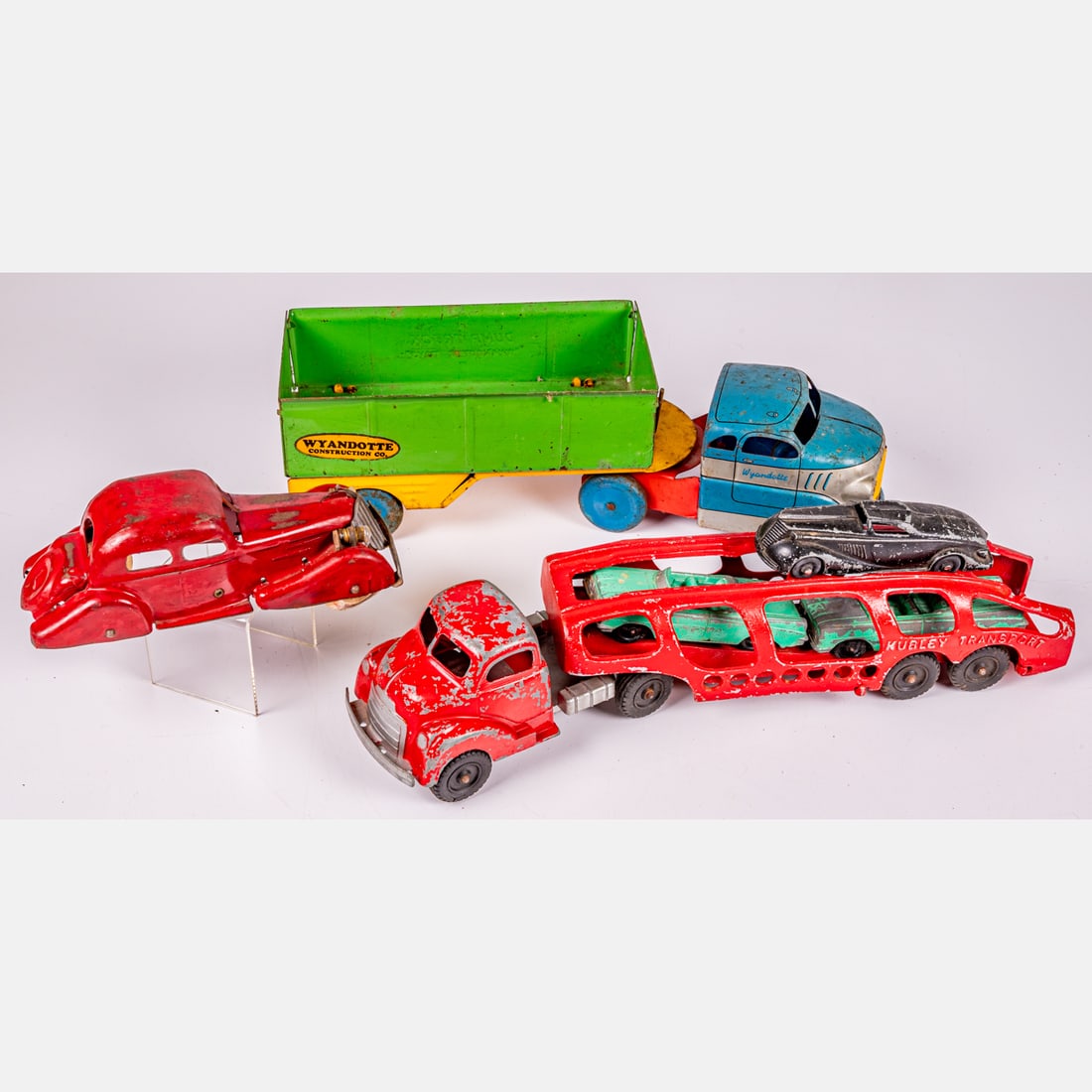 Five Vintage Car And Truck Toys (1 of 9)