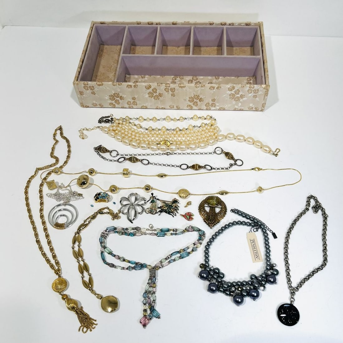 Collection of Costume Jewlery (1 of 5)