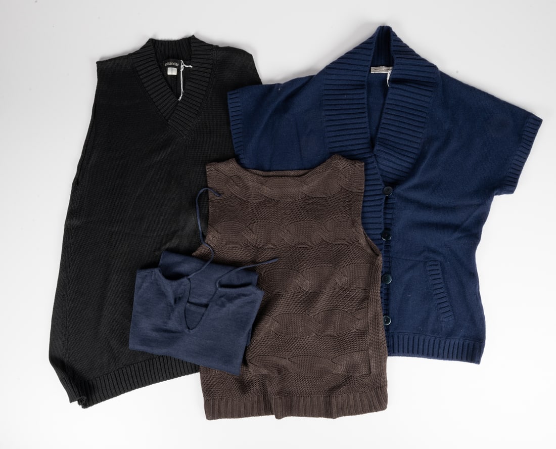 Four Sleeveless Knit Sweaters (1 of 9)