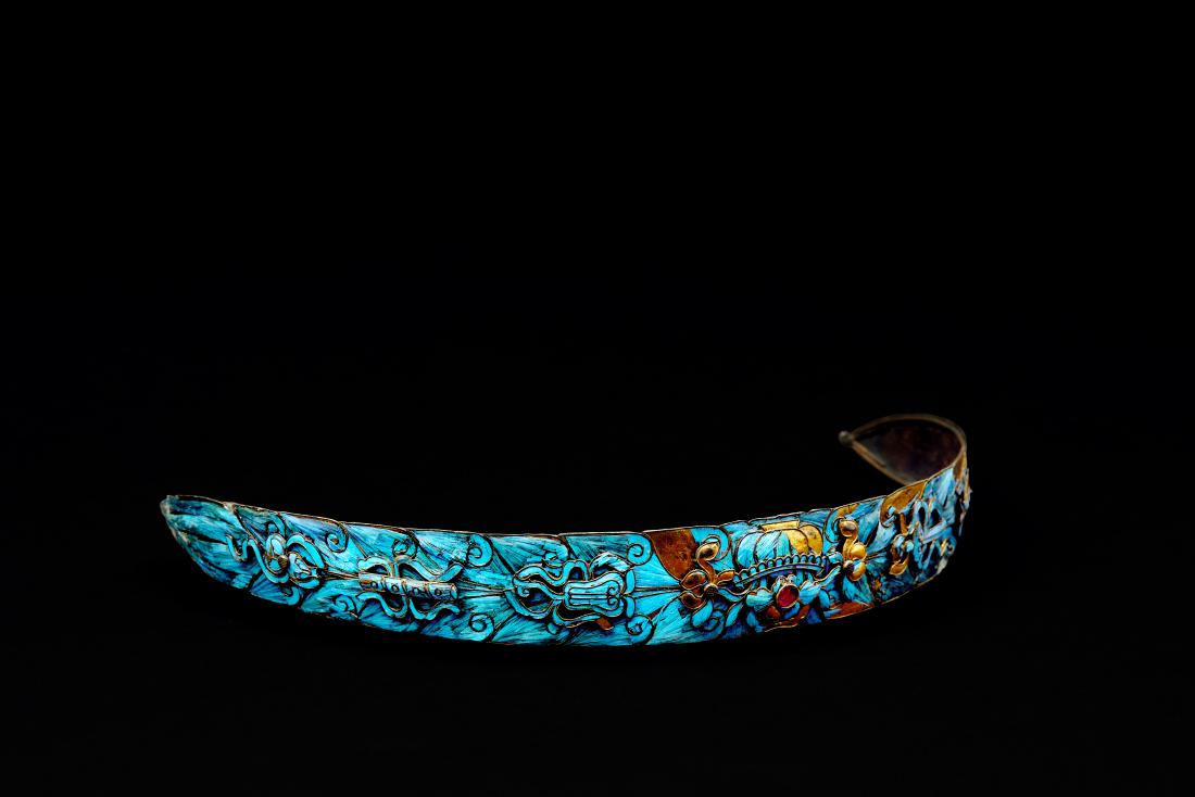 Tiare, Chine Métal doré, plumes de martin-pêcheur L. 18 (1 of 1)