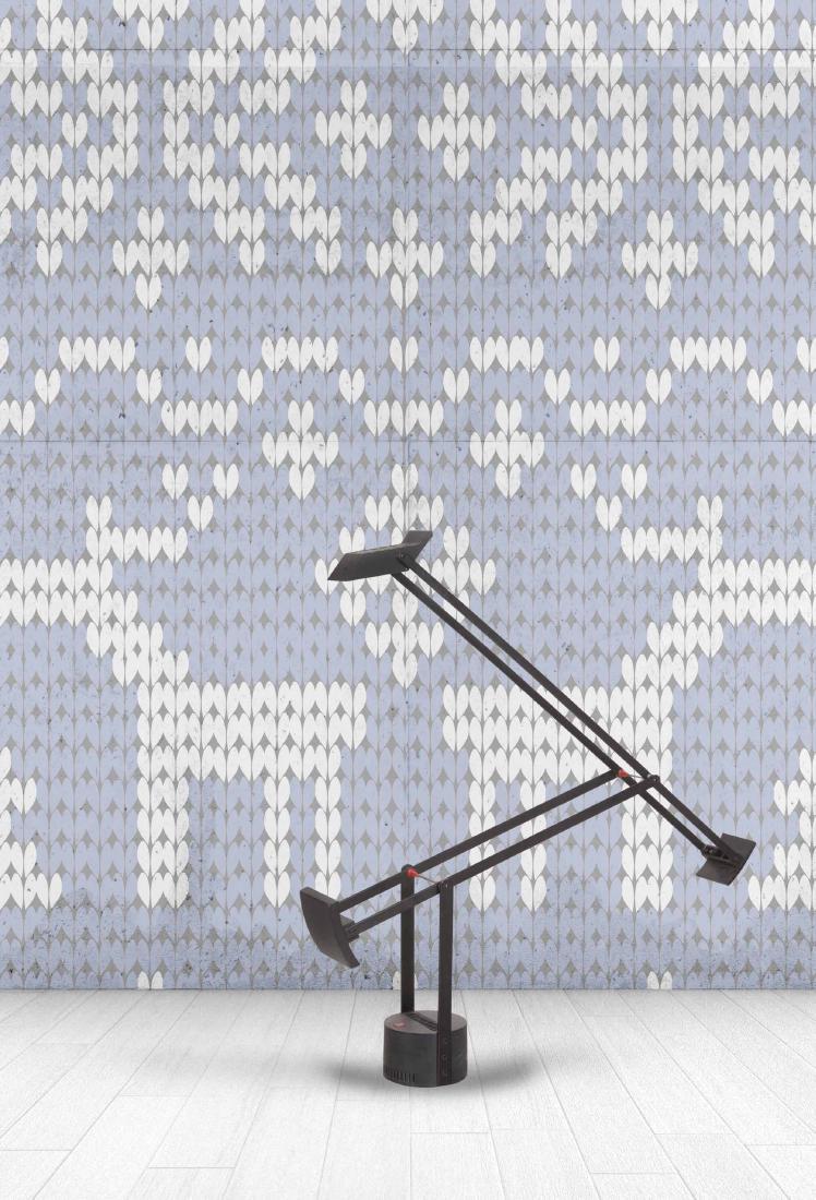 RICHARD SAPPER (1932-2015) Lampe dite Tizio Métal H. :: RICHARD SAPPER (1932-2015) Lampe dite Tizio Métal H. : 116 cm. Artemide, circa 1968