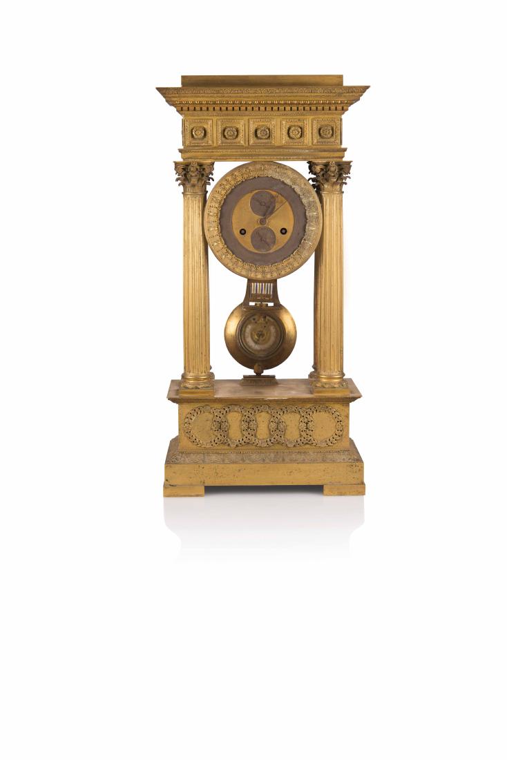 GRANDE PENDULE PORTIQUE  en bronze doré ou mat à quatre (1 of 9)