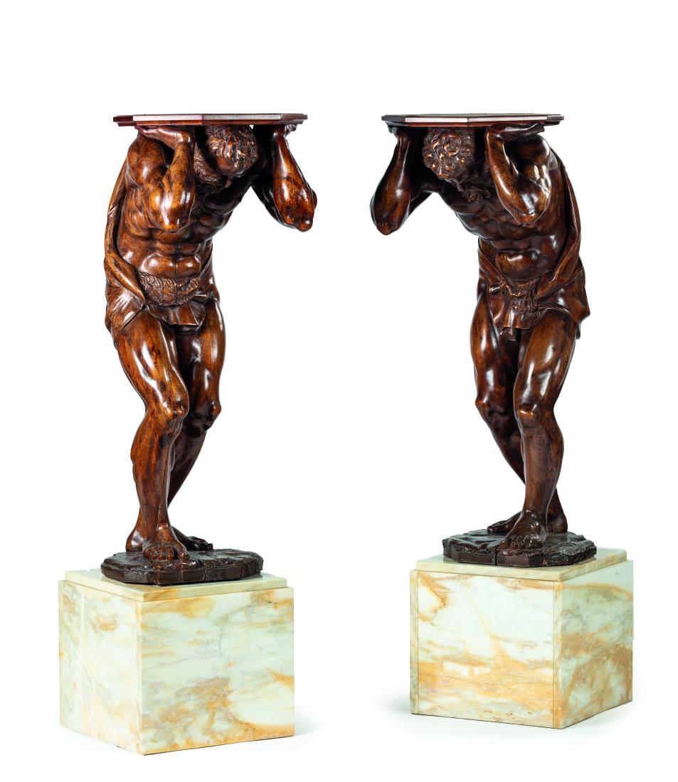 PAIRES D'ATLANTES en bois sculpté au naturel. Fin (1 of 6)