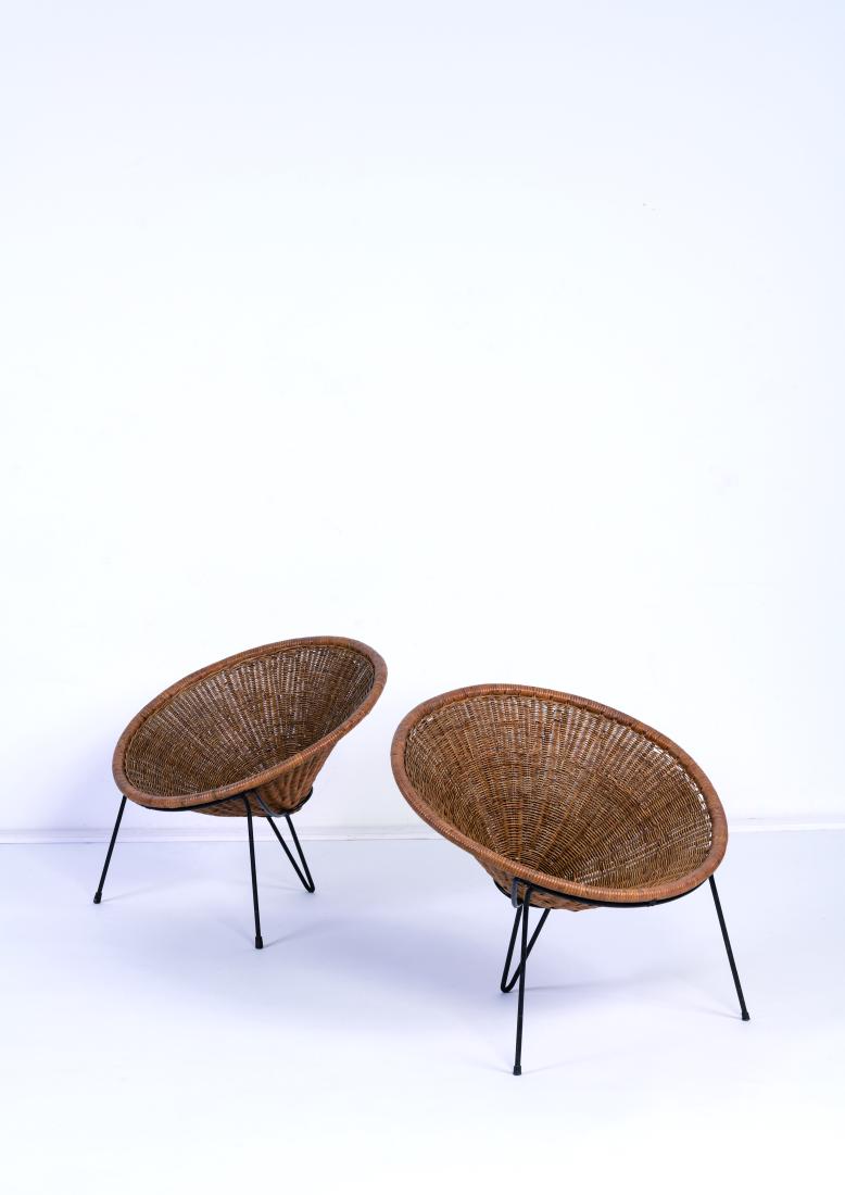 ROBERTO MANGO (XXE): Club Paire de fauteuils Pair of armchairs in metal and cane by Roberto Mango Date de création : vers 1950 Métal et osier H 72 L 77 P 69 cm
