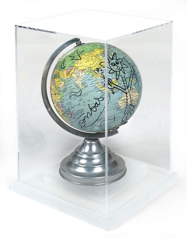 Robert Combas (né en 1957) Mapemonde. Dessin au fe: Robert Combas (né en 1957) Mapemonde. Dessin au feutre signe en bas à droite (léger impact). 30 x 20 cm."