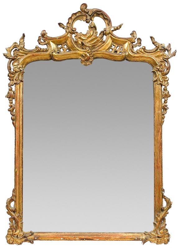 Miroir cadre en bois doré sculpté et ajouré à dé