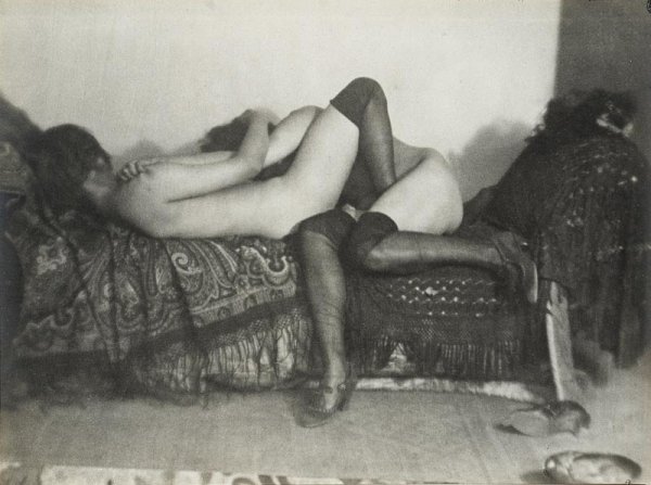 "GERMAINE KRULL (1897-1985)Les amies, 1924.Tirag