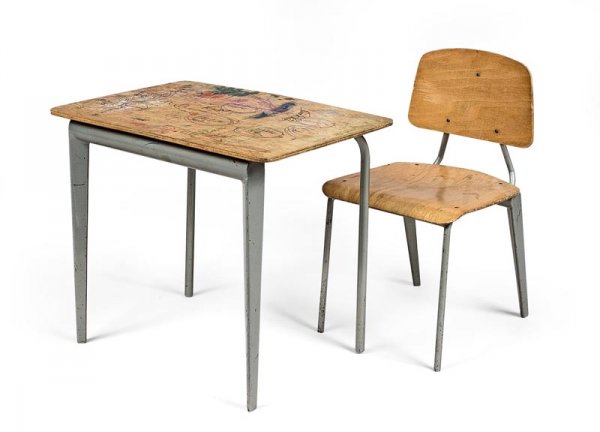 "Jean PROUVE (1901-1984)Ensemble maternelle comp