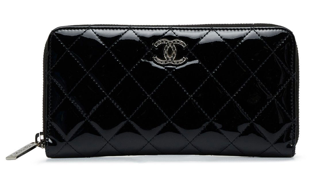 CHANEL Zip Around Wallet (1 of 8)