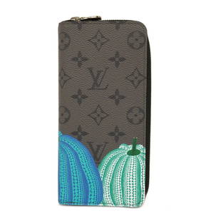 LOUIS VUITTON Wallet Yayoi Kusama Collection: Monogram Eclipse. Size 20 x 9.5 x 2 cm