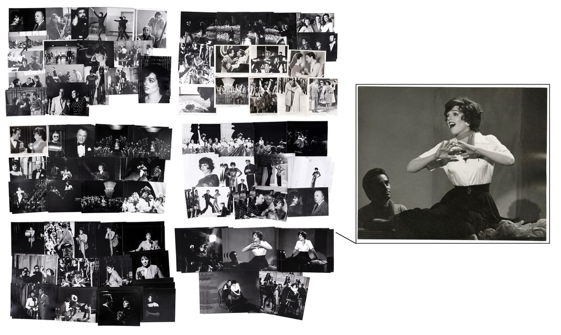 NEW YORK, NEW YORK (1977) - Collection of 151 Production Photographs (1 of 20)