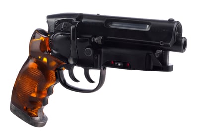 BLADE RUNNER (1982) - Light-Up Tomenosuke Harrison Ford Signature Edition Deckard Blaster Replica