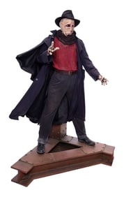 DARKMAN (1990) - Darkman's (Liam Neeson) Distressed Hat and Coat on Display