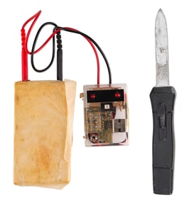 DIE HARD 2 (1990) - Church Bomb and Sign Knife