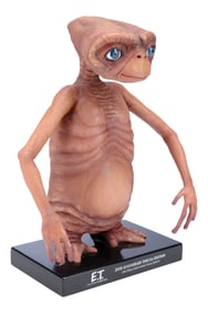 E.T. THE EXTRA-TERRESTRIAL (1982) - Industrial Light & Magic (ILM) 20th Anniversary E.T. Crew Gift