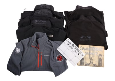 GAME OF THRONES (T.V. SERIES, 2011-2019) - Season 5 Clapperboard, Crew Book and Crew Items