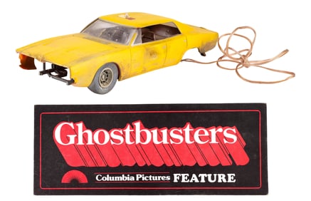 GHOSTBUSTERS (1984) - Taxi Model Miniature with Crew Parking Placard