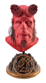 HELLBOY (2004) - Hellboy's (Ron Perlman) Broken Horn Makeup Appliance Display