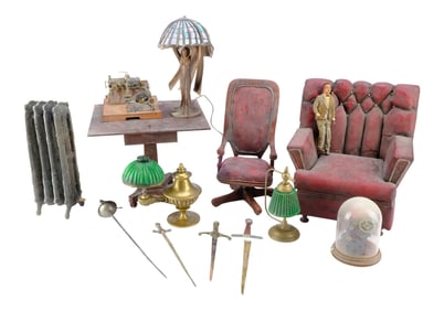 THE ADDAMS FAMILY (1991) - Doug Beswick Collection: Model Miniature Set Decoration Components