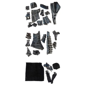 ALIENS (1986) - Collection of Xenomorph Queen Components